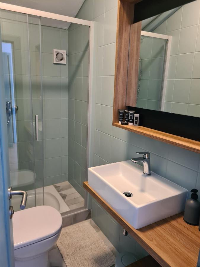 Apartment & Rooms Roza Peroj Chambre photo
