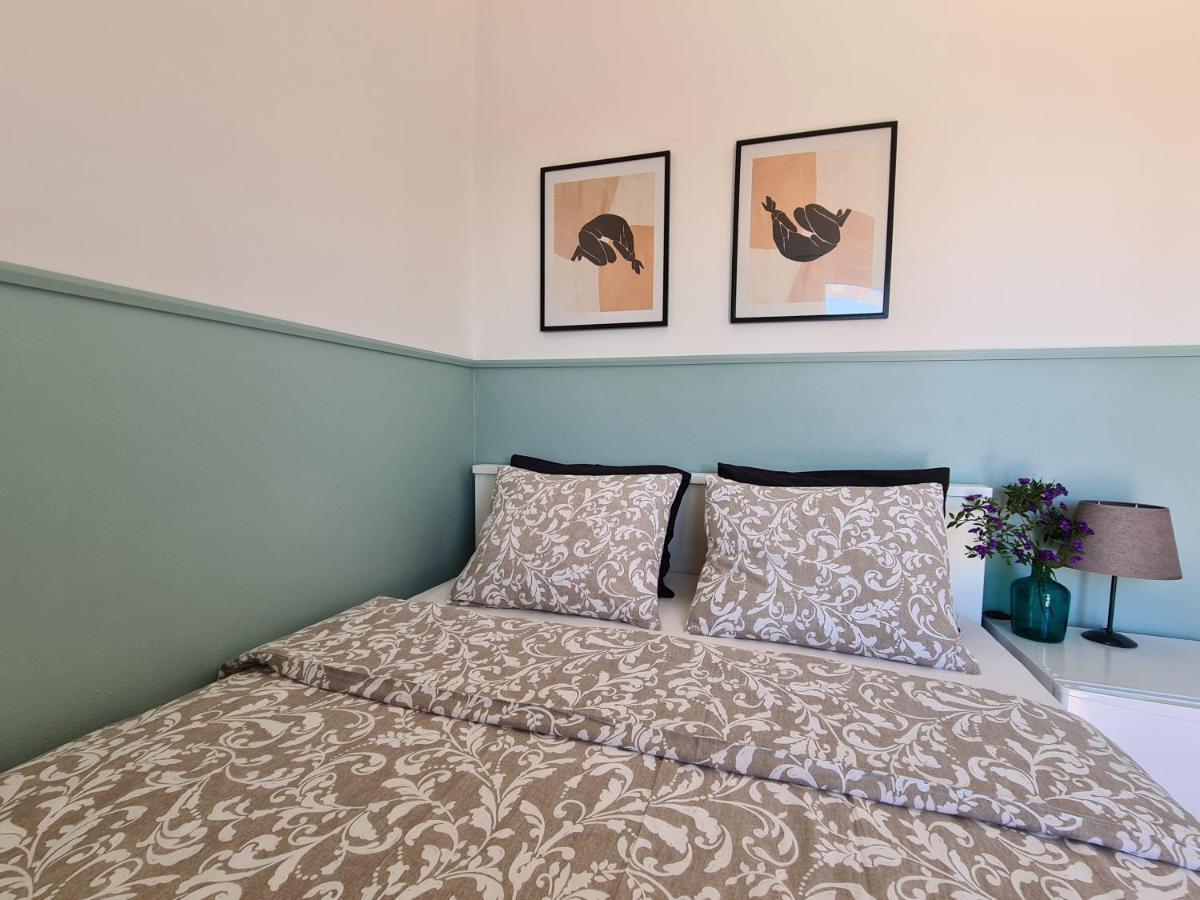 Apartment & Rooms Roza Peroj Chambre photo