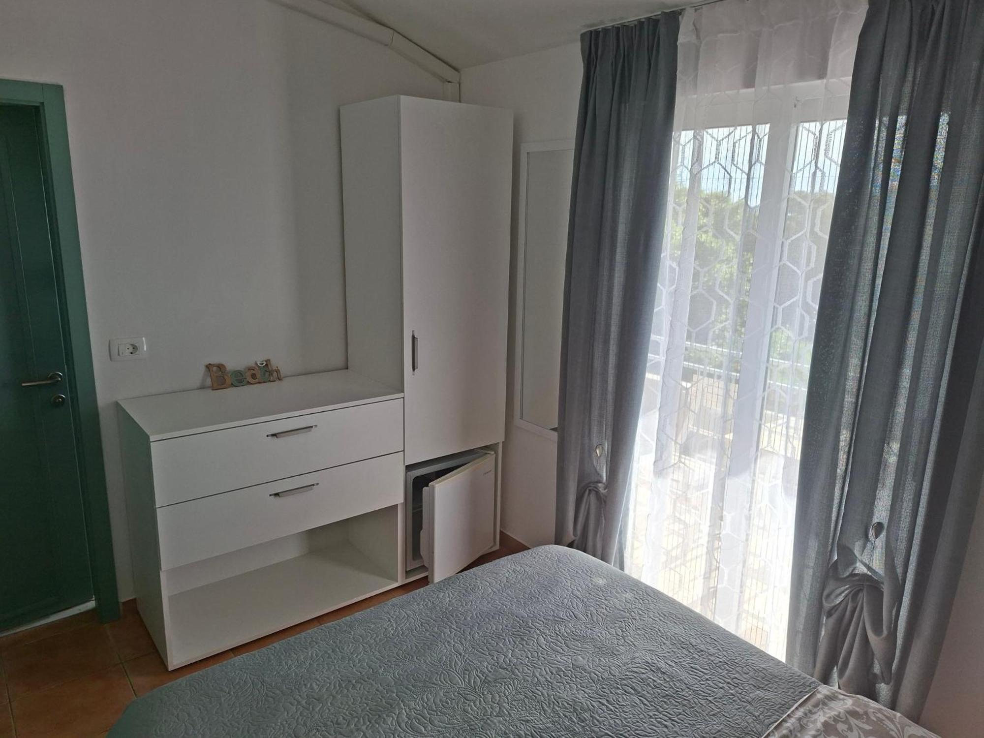 Apartment & Rooms Roza Peroj Extérieur photo